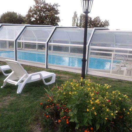 Gite Montplaisir Trancis Bagian luar foto